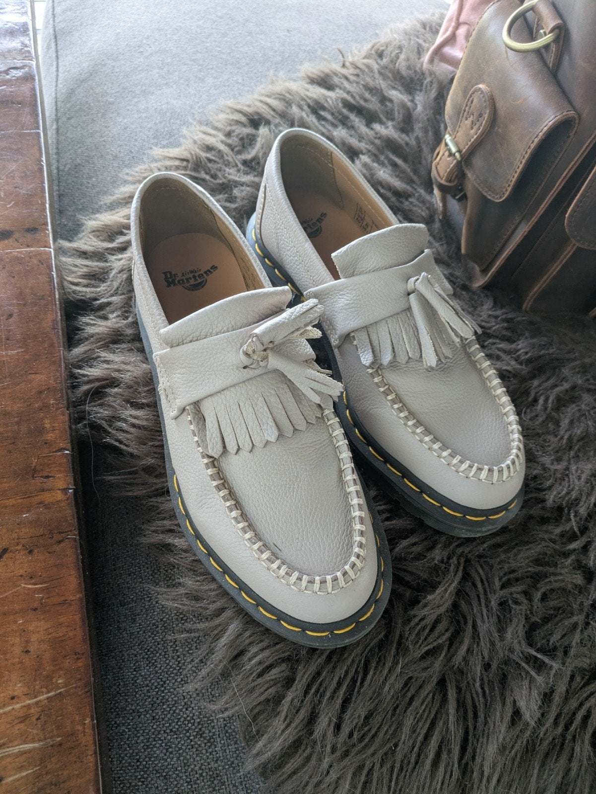 Dr. Martens Adrian Tassel Loafers - Zo goed als nieuw, Kleding | Dames, Ophalen, Instappers, Beige, Dr. Martens