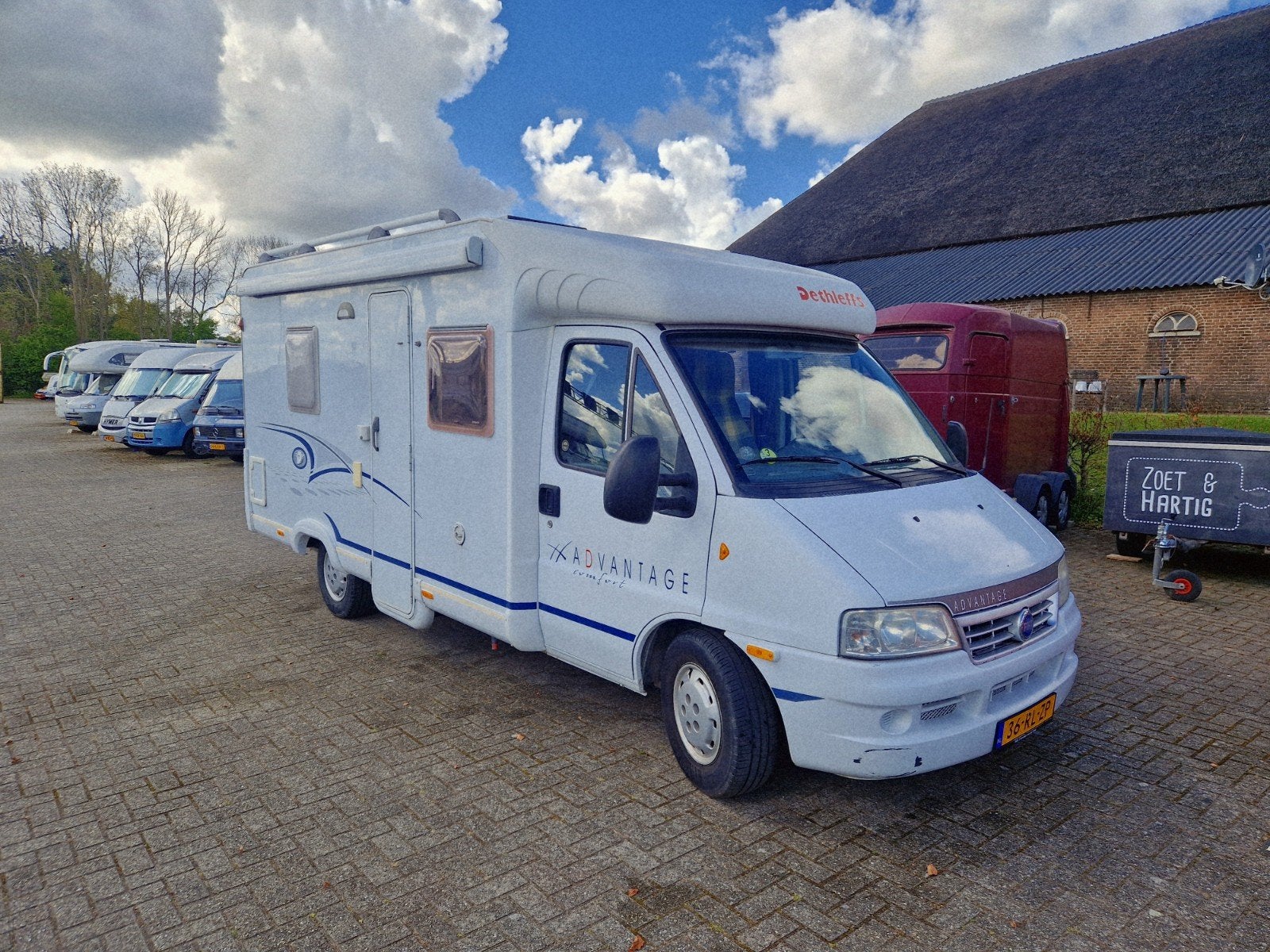 Dethleffs Advantage Comfort - Compacte en complete camper, Caravans en Kamperen, Campers, Ringverwarming, Fiat, Treinzit, Bedrijf