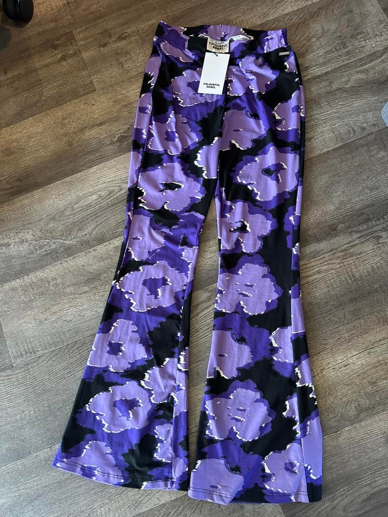 Colourful Rebel flared pants paars/zwart, maat L, Kleding | Dames, Paars, Maat 42/44 (L), Nieuw, Ophalen of Verzenden