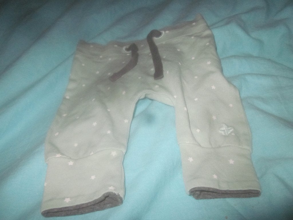 Nieuw mint/wit/grijs prematuur broekje sterretjes Noppies 44, Kinderen en Baby's, Broekje, Nieuw, Ophalen of Verzenden, Jongetje
