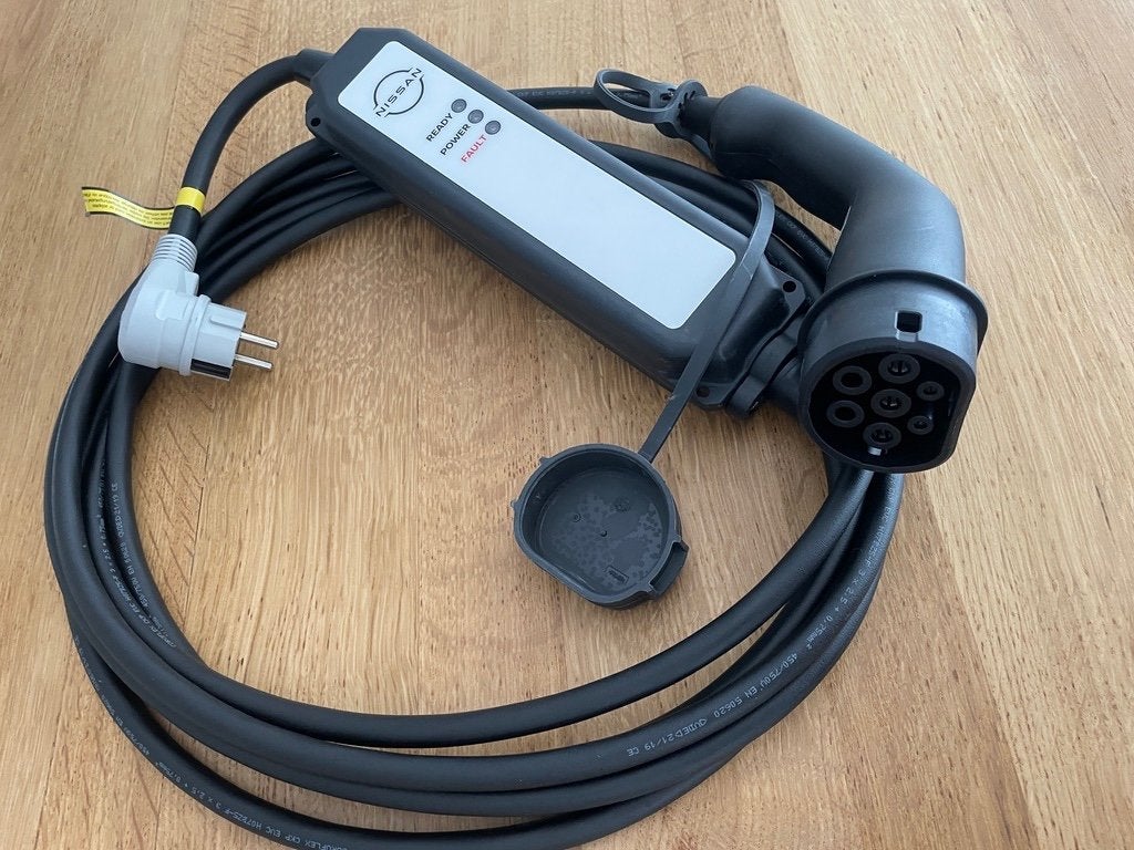 Nieuwe originele Nissan mobiele EV/PHEV-lader., Ophalen of Verzenden, Nieuw, Laadpaal en Laadkabel