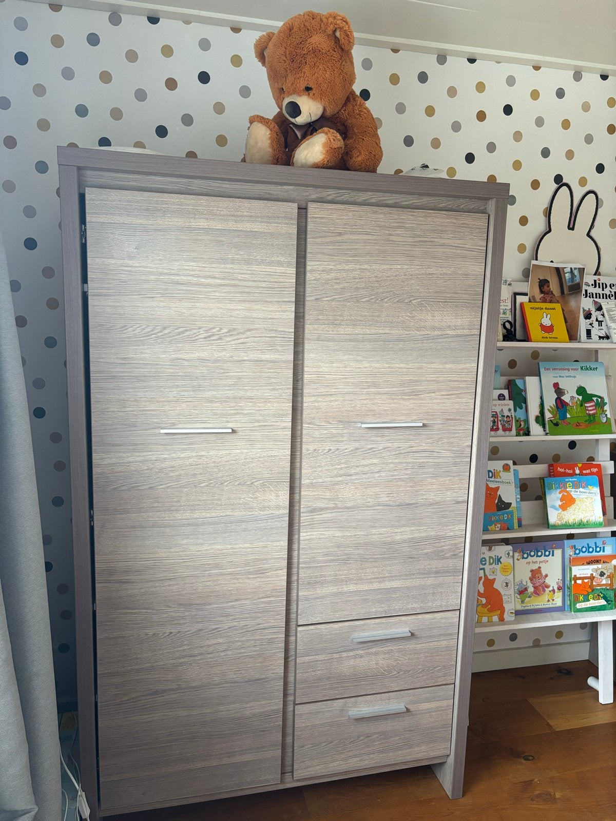 Complete babykamer: Commode, kast en ledikant, Ophalen, Gebruikt, Kast, 50 tot 70 cm
