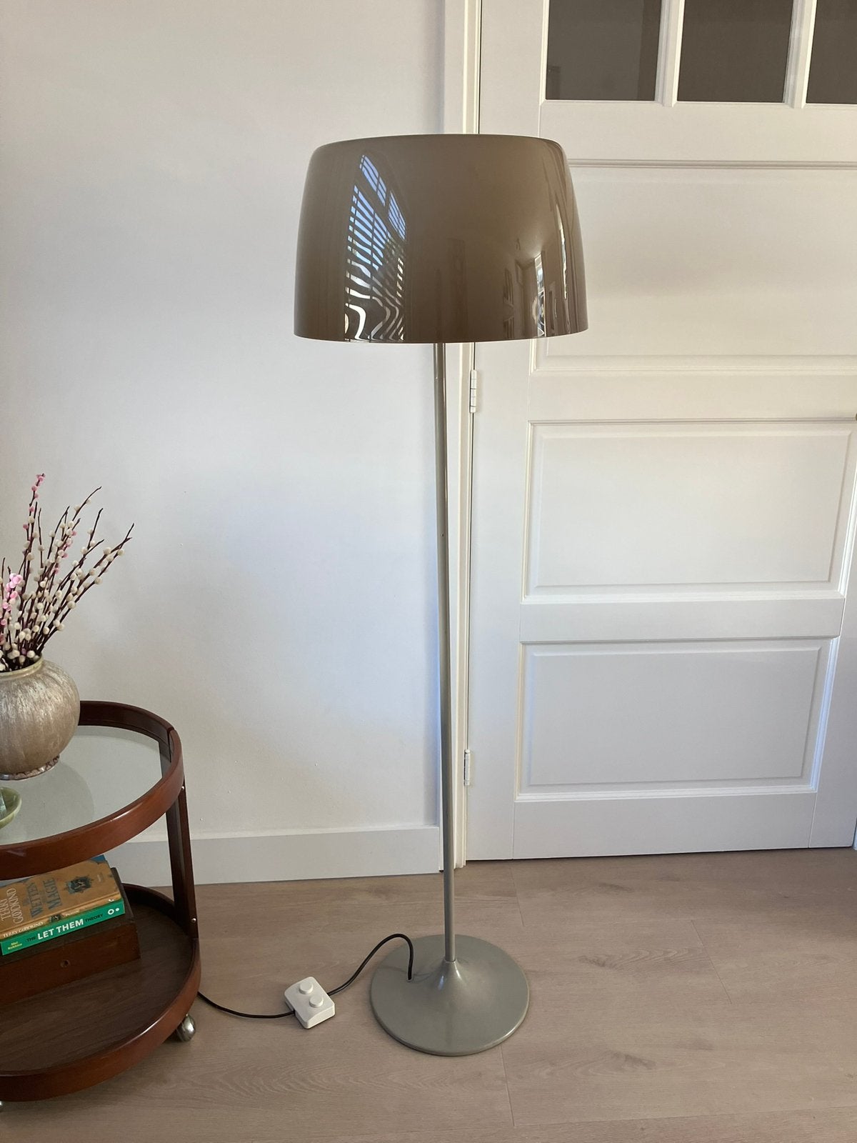 Beige Vintage designklassieker.  Mushroom vloerlamp, Ophalen, Vintage. Space age, Kunststof, E27 (groot)