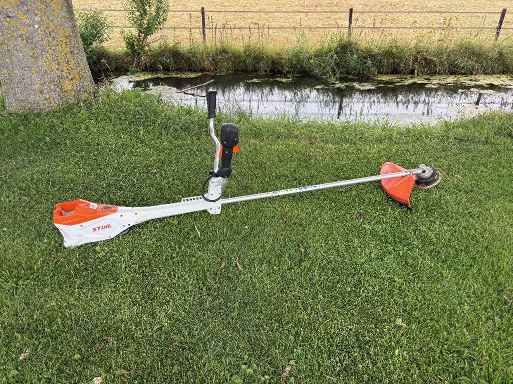 Stihl FSA 135 accu bosmaaier met draadkop, DEMO!, Tuin en Terras, Bosmaaiers, Zo goed als nieuw, Accu, 10 tot 30 cm, Ophalen