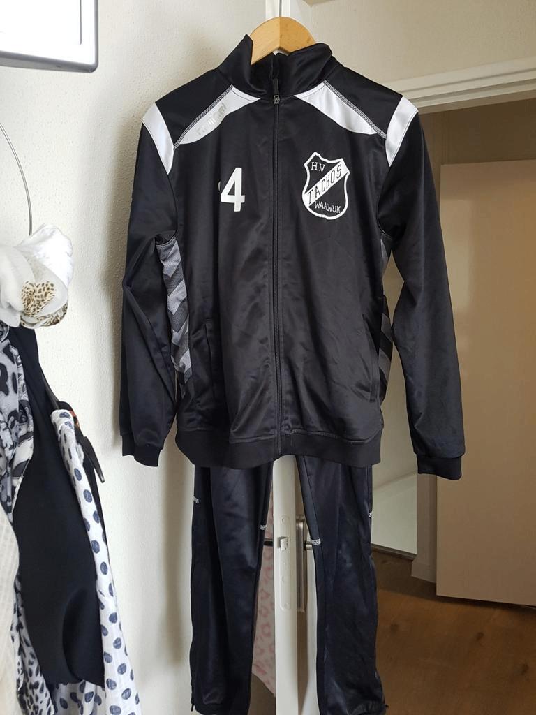 Hummel trainingspak maat S, Zwart, Overige typen, Ophalen of Verzenden, Zo goed als nieuw