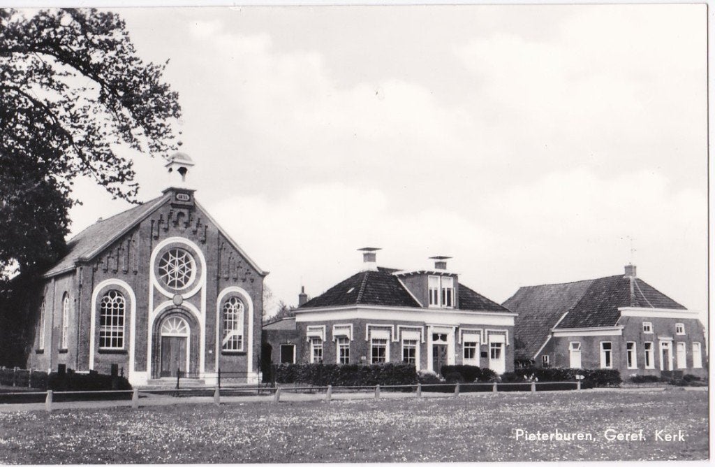 Pieterburen (Gr.) Geref. Kerk ca. 1960., Ophalen, 1960 tot 1980, Ongelopen, Groningen