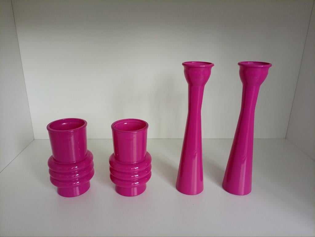 Vaas fel roze 4 stuks (2x lang model en 2x kort model), Ophalen of Verzenden, Zo goed als nieuw, Overige kleuren, Glas