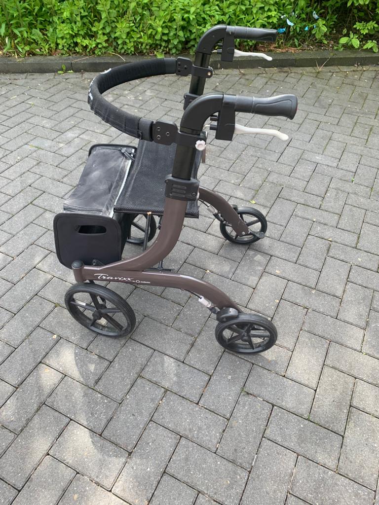Medipoint travixx opvouwbare rollator, Ophalen, Zo goed als nieuw