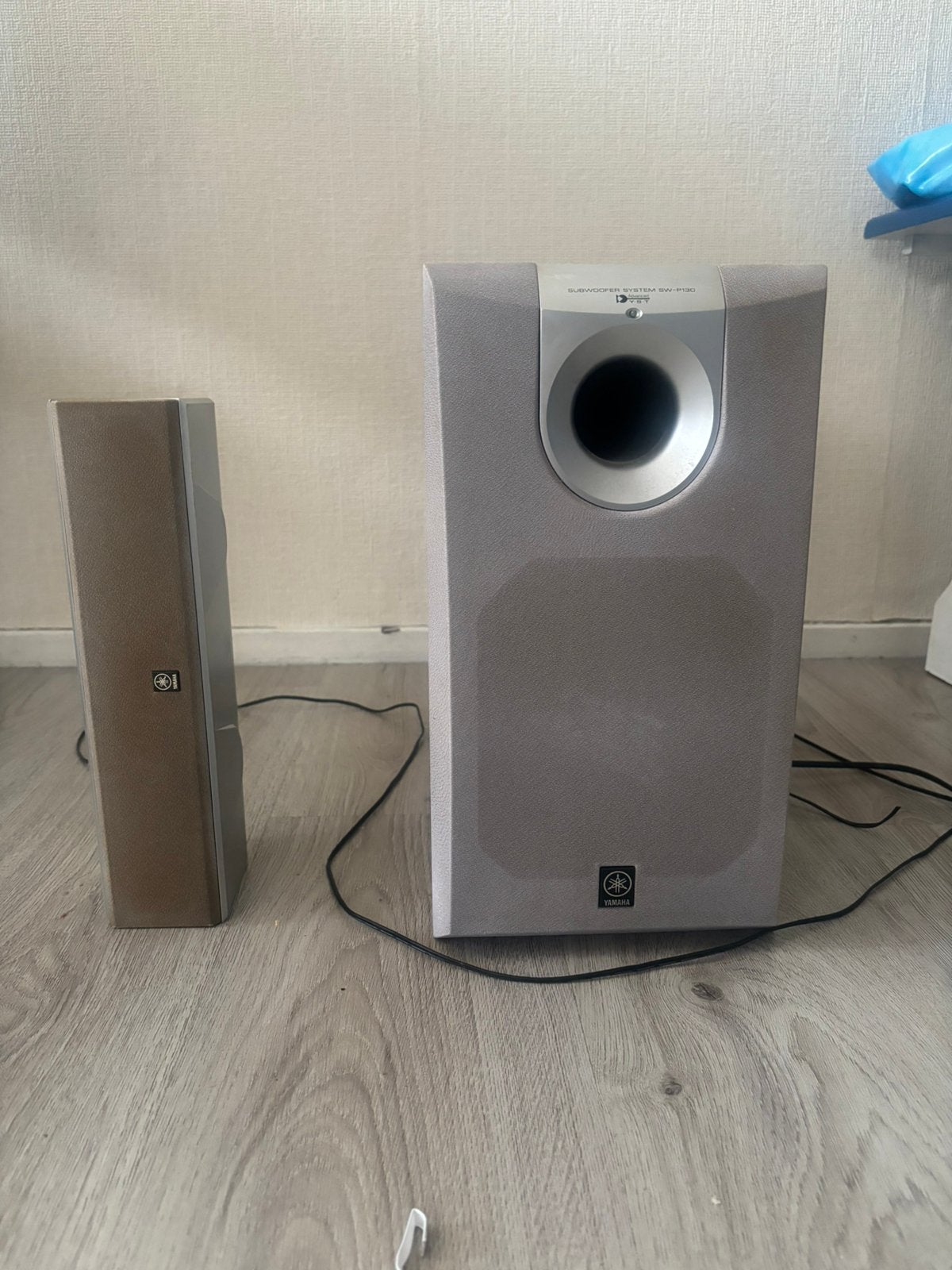 Yamaha SW-P130 actieve subwoofer – 60W, Audio, Tv en Foto, Luidsprekers, Ophalen, Gebruikt