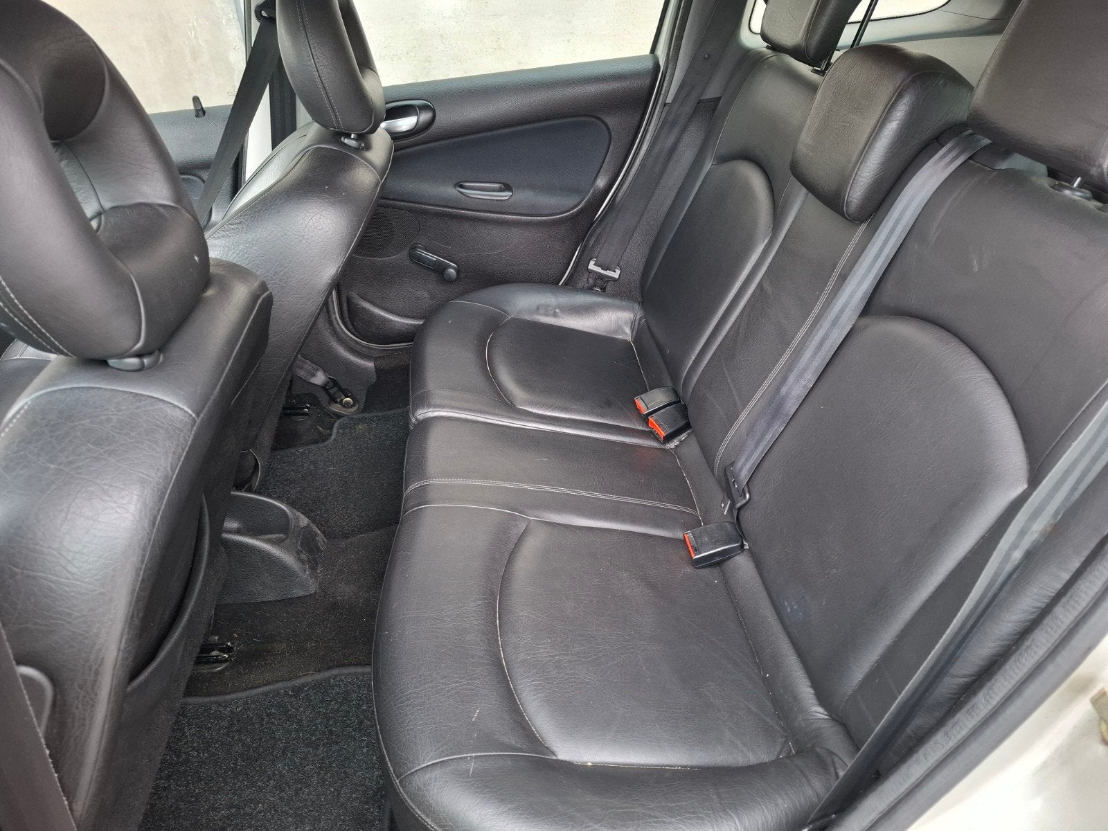 Foto 13 van Peugeot 206 1.4 16V | 240.093 KM | Leder | CarPlay | Airco