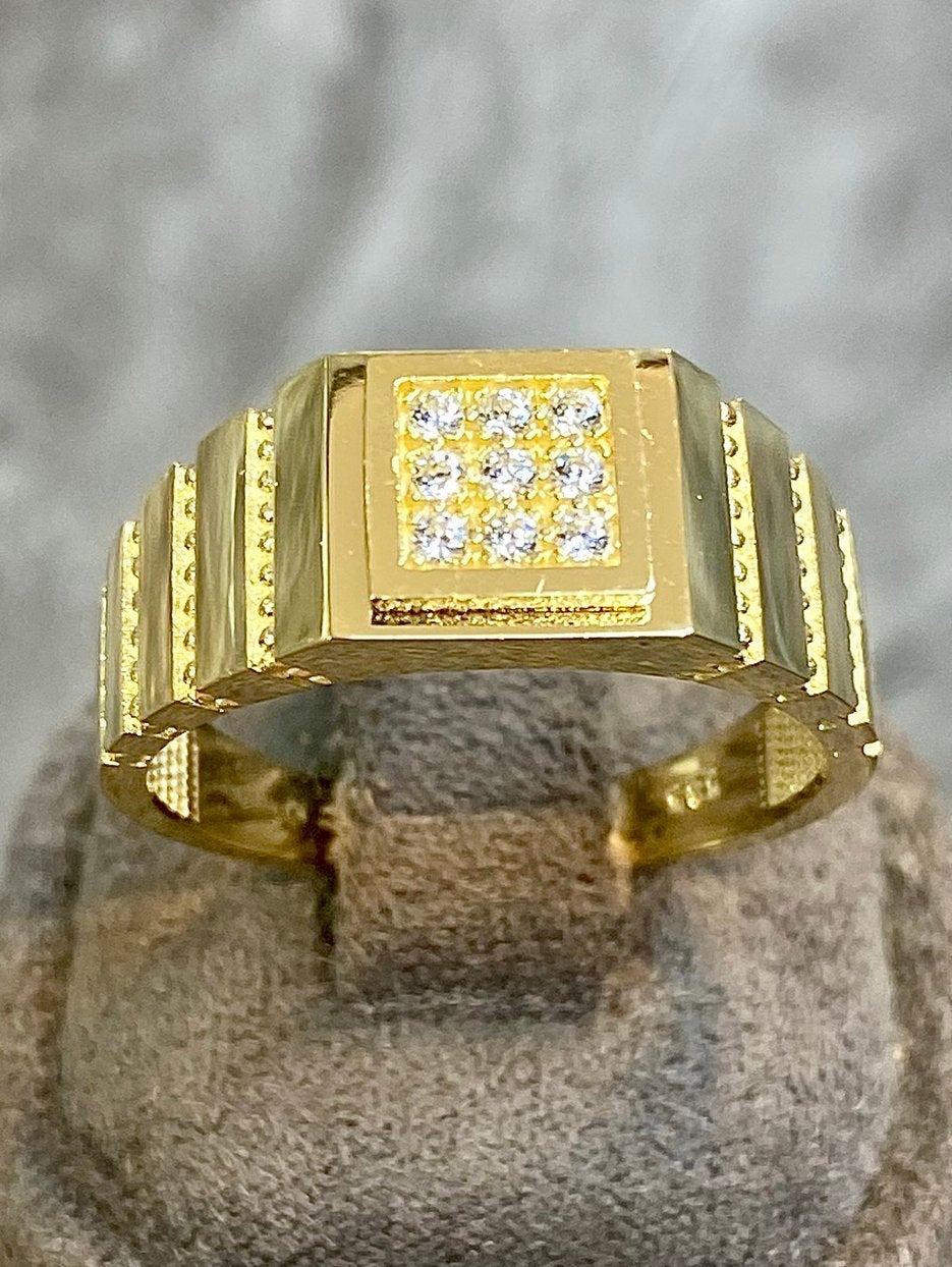 14k Gouden Zegelring met Zirkonia, 20 of groter, Nieuw, Ophalen of Verzenden, Dame of Heer