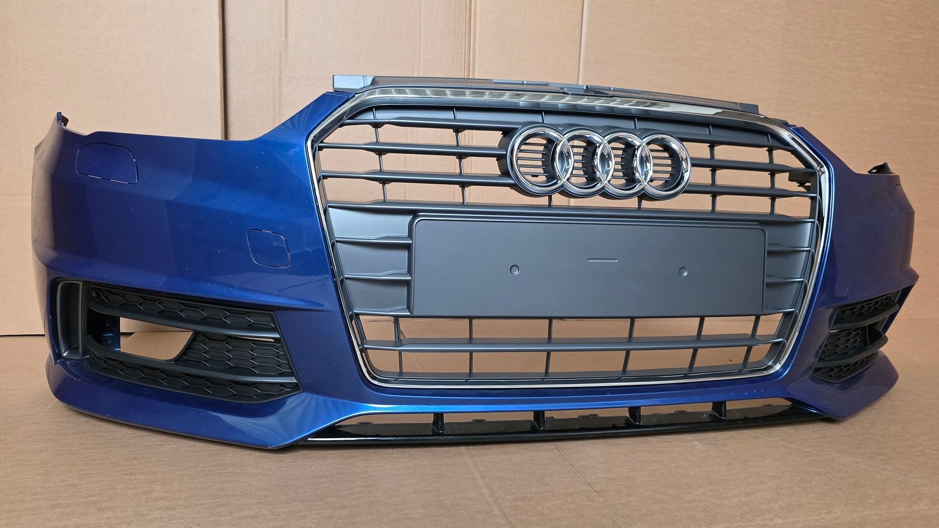 Voorbumper Audi A1 8XA S-line Facelift KLS Origineel Bumper, Gebruikt, -, Voor, Ophalen of Verzenden