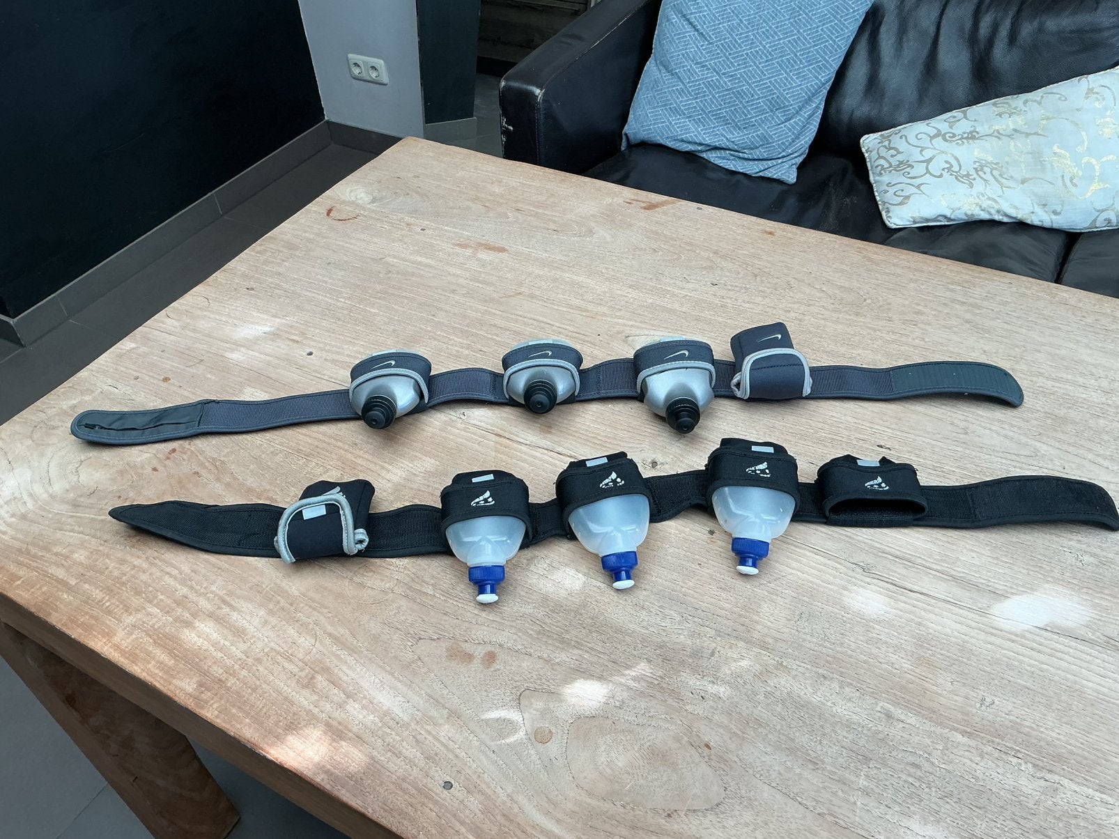 Riem met drinkflessen, Sport en Fitness, Ophalen of Verzenden, Gebruikt, Overige typen, Overige merken