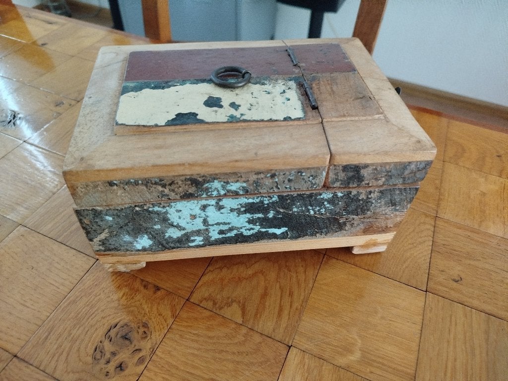 Oud houten scheerdoos-sieradendoos met inklapbare spiegel, Minder dan 50 cm, Ophalen of Verzenden, Zo goed als nieuw, Minder dan 100 cm