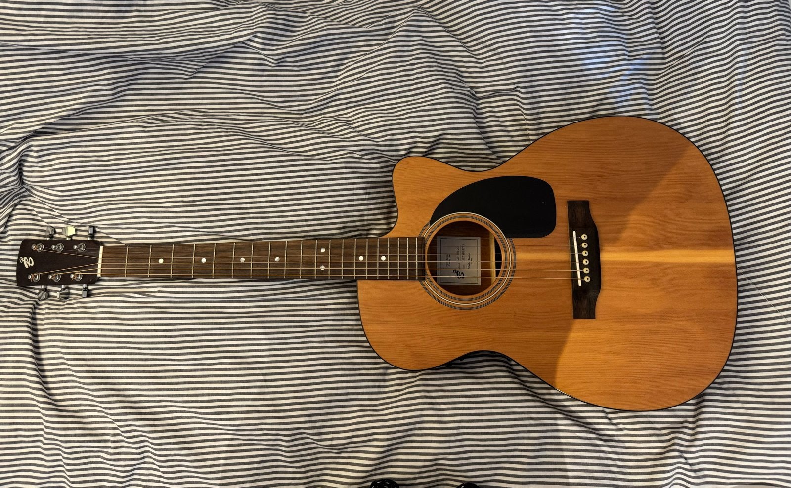 Harley Benton CLA-16SCE Western gitaar met Fishman element, Muziek en Instrumenten, Snaarinstrumenten | Gitaren | Akoestisch, Ophalen