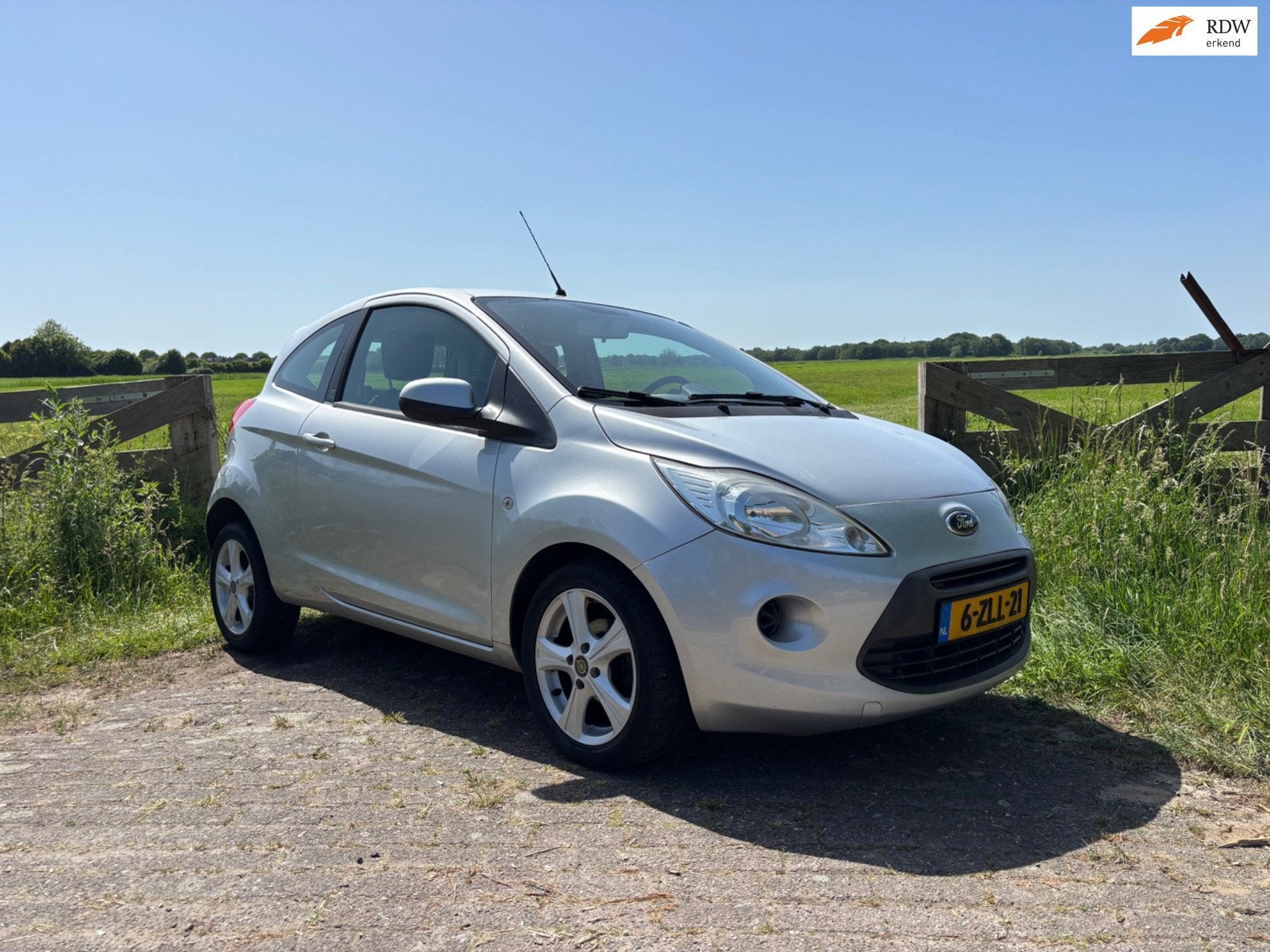 Ford Ka 1.2 Champions Edition start/stop, Lage KM Stand, Voorwielaandrijving, Euro 5, Gebruikt, 1242 cc