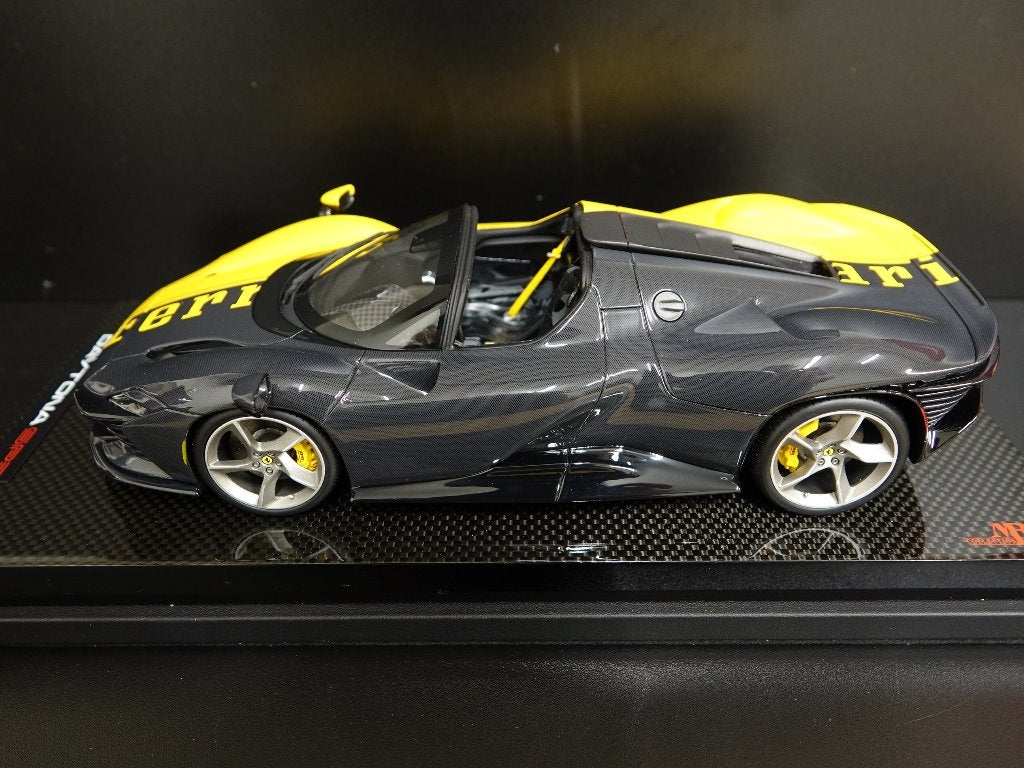 MR Models 1:18 Ferrari Daytona SP3 Giallo Modena / Carbon, Overige merken, Auto, Onbekend, Ophalen of Verzenden