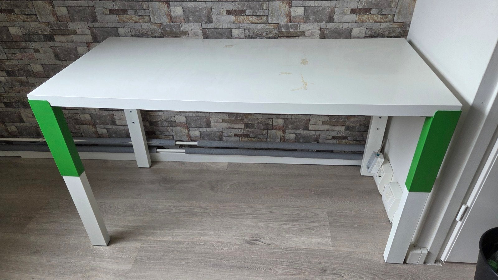 Kinderbureau ikea, Ophalen, In hoogte verstelbaar