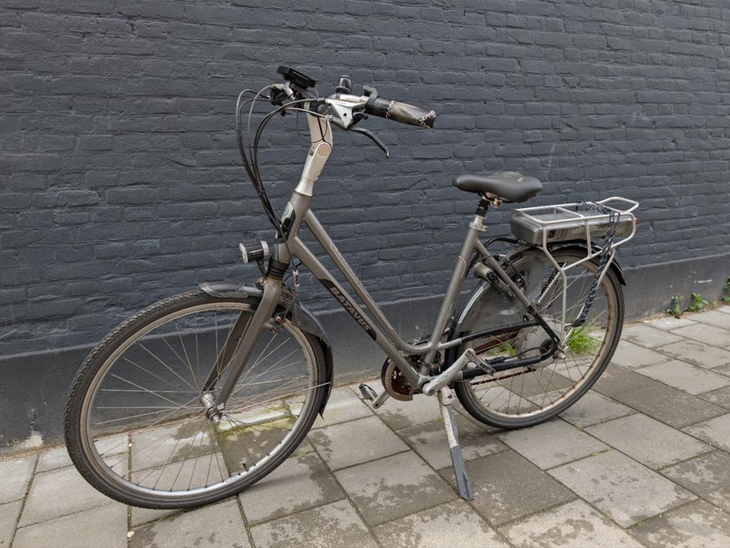 Batavus elektrische fiets / E-bike met lage instap, Ophalen, Gebruikt, Velgrem, Versnellingen