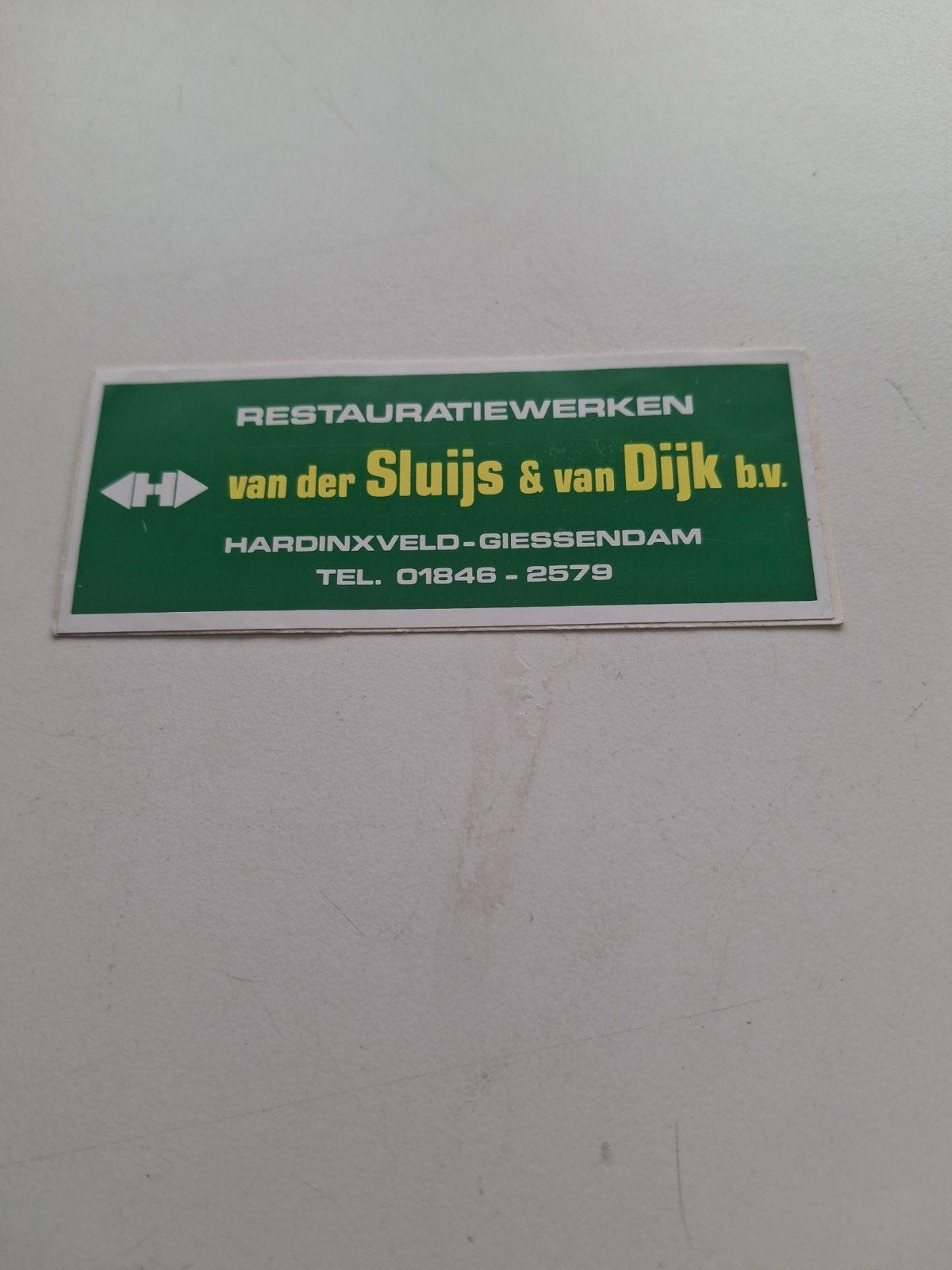 Sticker vd Sluis en v Dijk restauratie werken Hardinxveld, Ophalen of Verzenden, Zo goed als nieuw, Overige typen