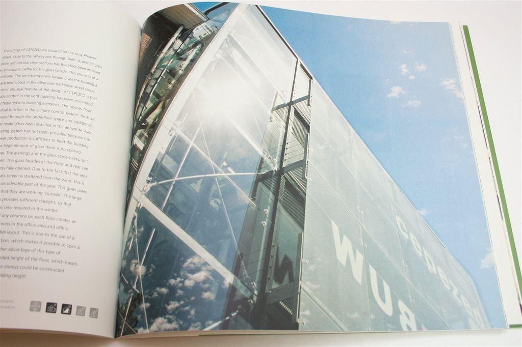 Zon en Architectuur — Voorbeelden & Ontwerprichtlijnen, Ophalen of Verzenden, Zo goed als nieuw, Architecten