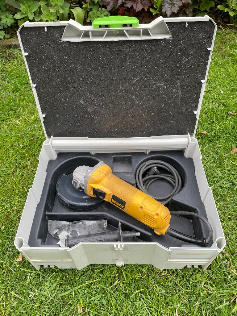 DeWalt D28139 Haakse slijper, Doe-het-zelf en Verbouw, Gereedschap | Slijpmachines, Ophalen of Verzenden, Gebruikt, 700 tot 1000 watt