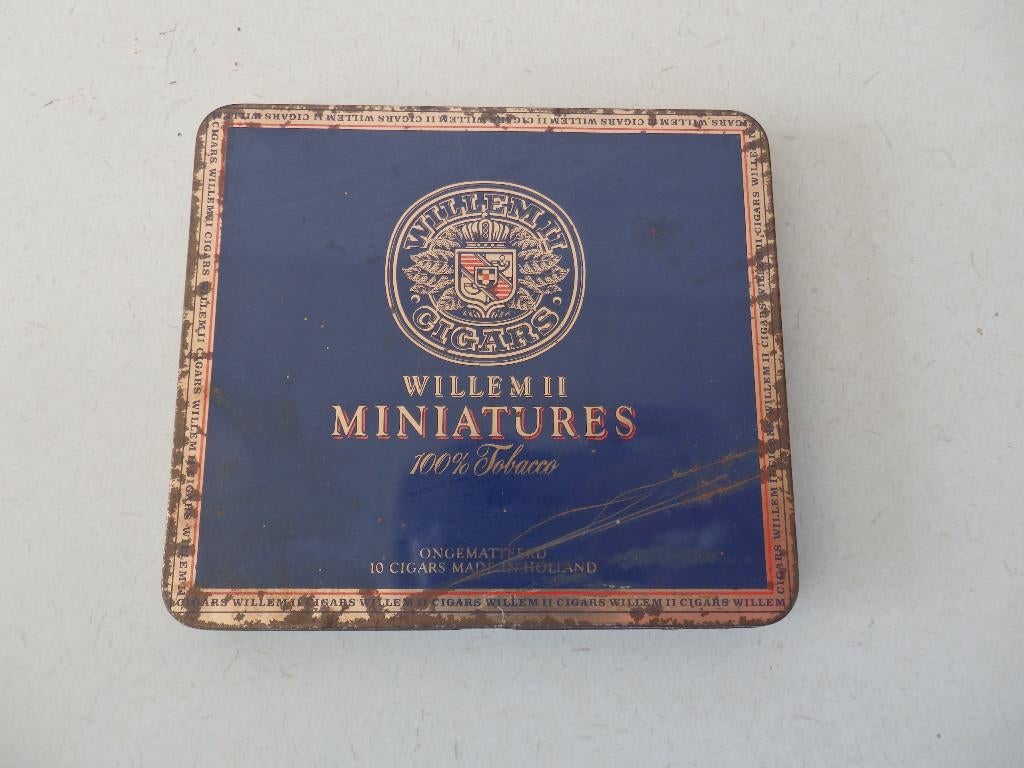 Blikje Willem II miniatures, Ophalen of Verzenden, Zo goed als nieuw, Tabaksdoos of Verpakking