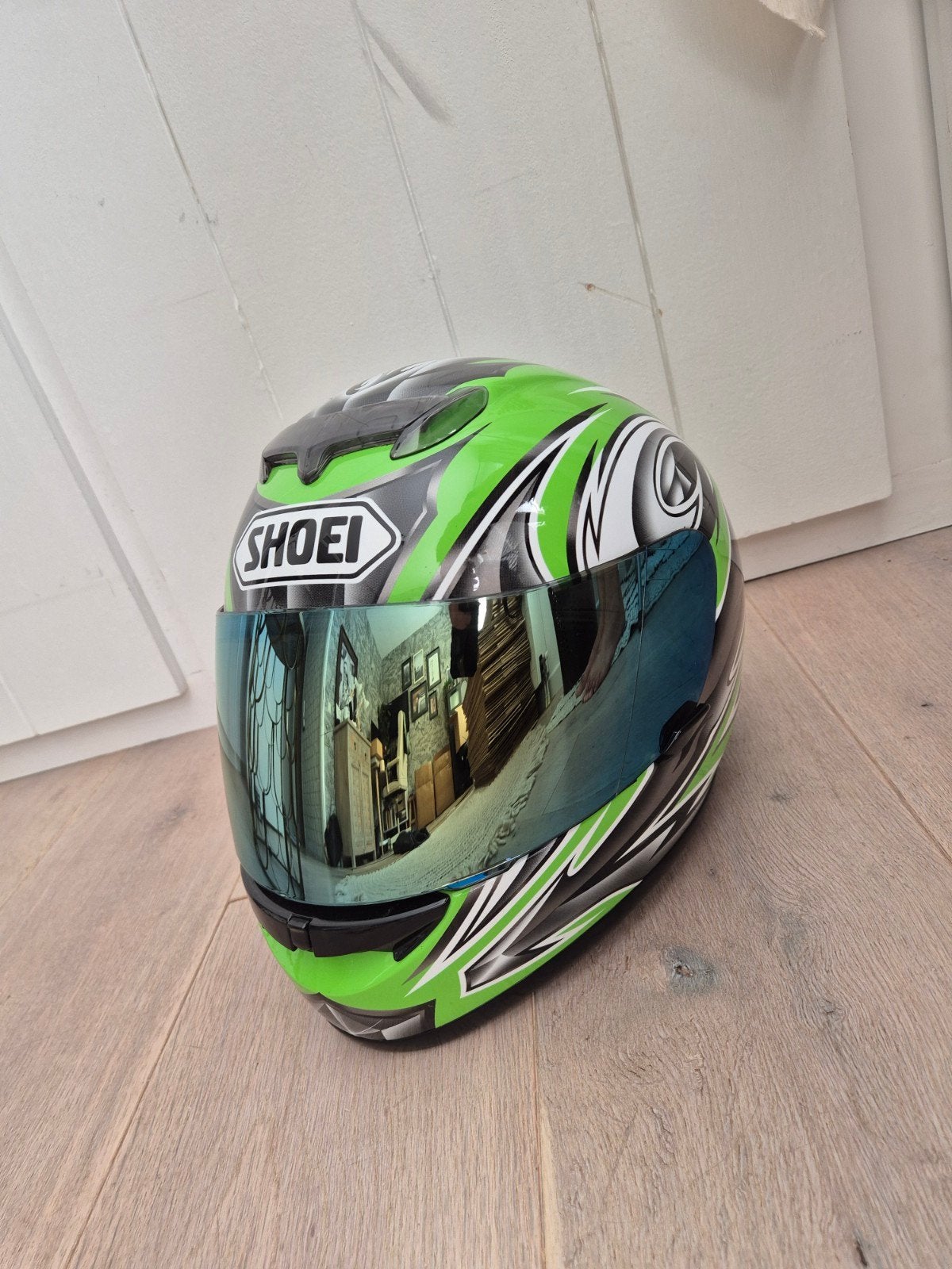 Shoei motorhelm zo goed als nieuw, maat XS, Ophalen of Verzenden