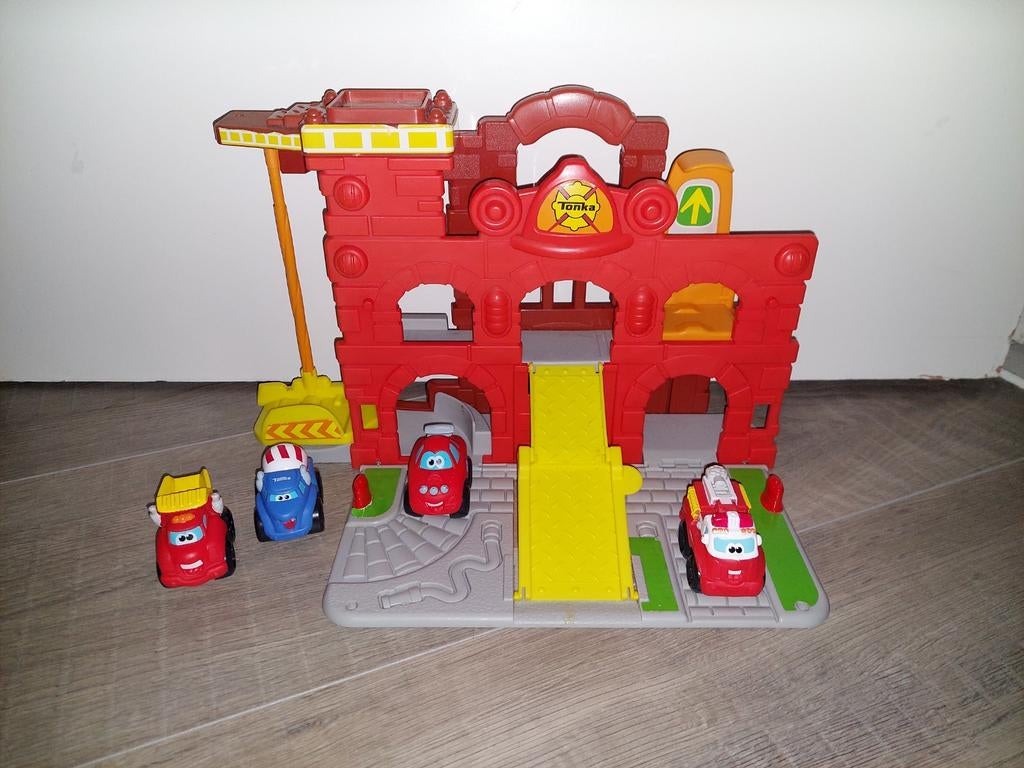 Tonka Chuck and Friends Fold 'n Go Brandweer, Kinderen en Baby's, Speelgoed | Speelgoedvoertuigen, Ophalen of Verzenden, Zo goed als nieuw