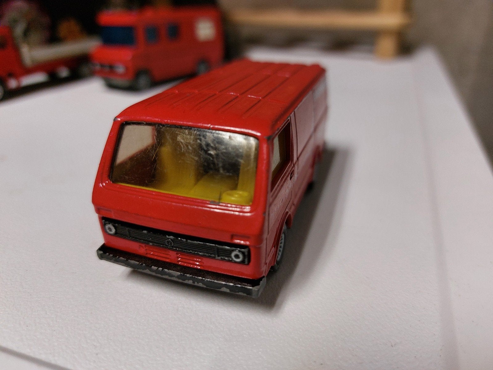 Siku 1334 VW LT 28 Bus kastenwagen - Rood (Porsche Team), Ophalen of Verzenden, Gebruikt, Groter dan 1:32