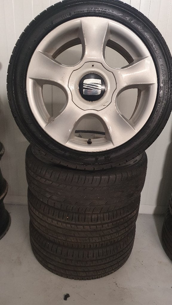 15"Originele 4×100 Seat Aross/VW Lupo  Velgen+Banden !, Auto-onderdelen, Banden en Velgen, Gebruikt, 15 inch, Ophalen of Verzenden