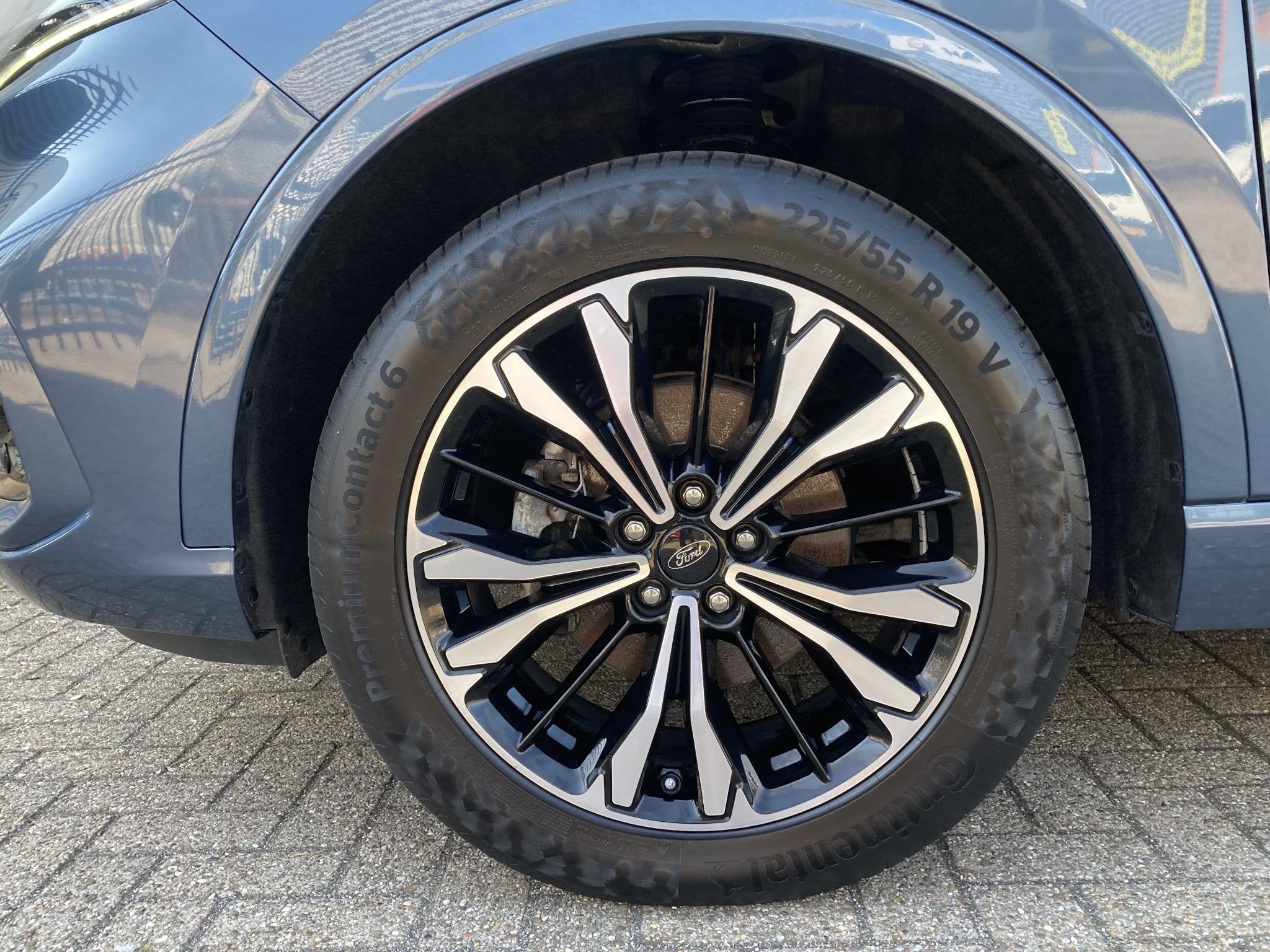 Ford Kuga 2.5 PHEV 225 pk ST-Line X Elektrisch wegklapbare t, 14 kWh, Gebruikt, 4 cilinders, Blauw