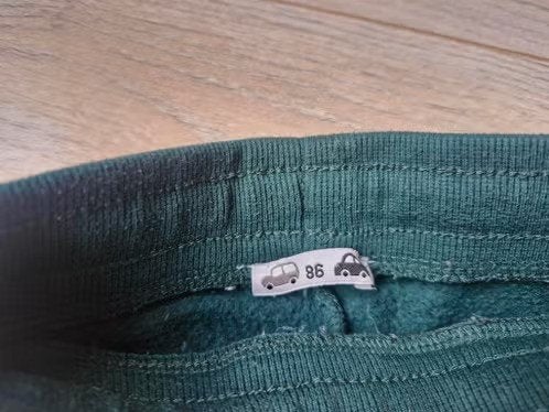 Donkergroene superchill joggingsbroek Maat 86 hh, Kinderen en Baby's, Gebruikt, Jongetje of Meisje, Onbekend, Ophalen of Verzenden