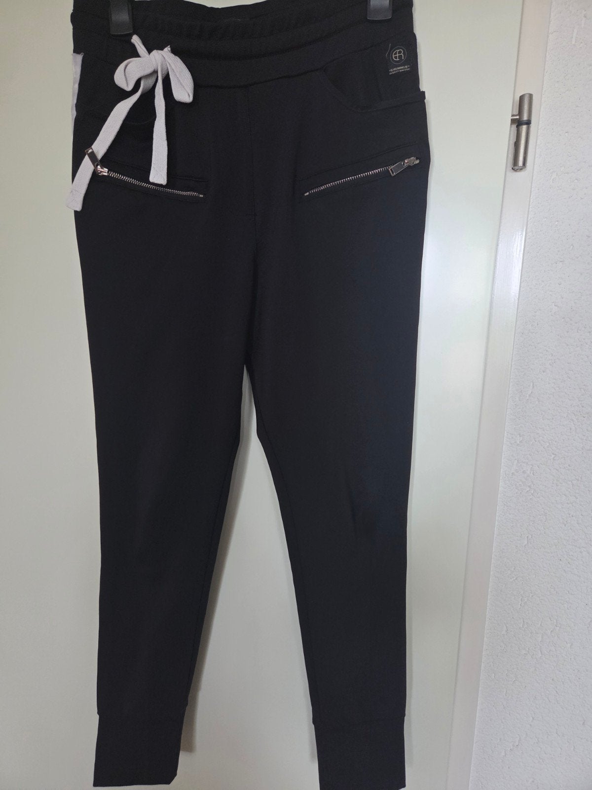 Elias Rumelis broek Zwart met Witte Streep Maat XS, Zwart, Ophalen of Verzenden, Zo goed als nieuw, Elias Rumelis