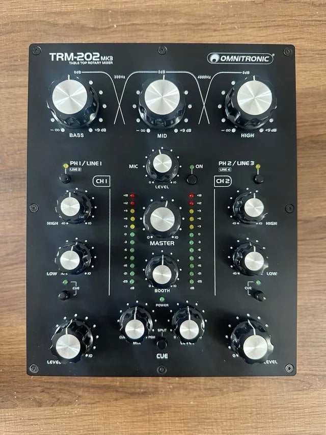 Omnitronic TRM-202MK3 – 2-kanaals rotary mixer, Ophalen of Verzenden, Zo goed als nieuw