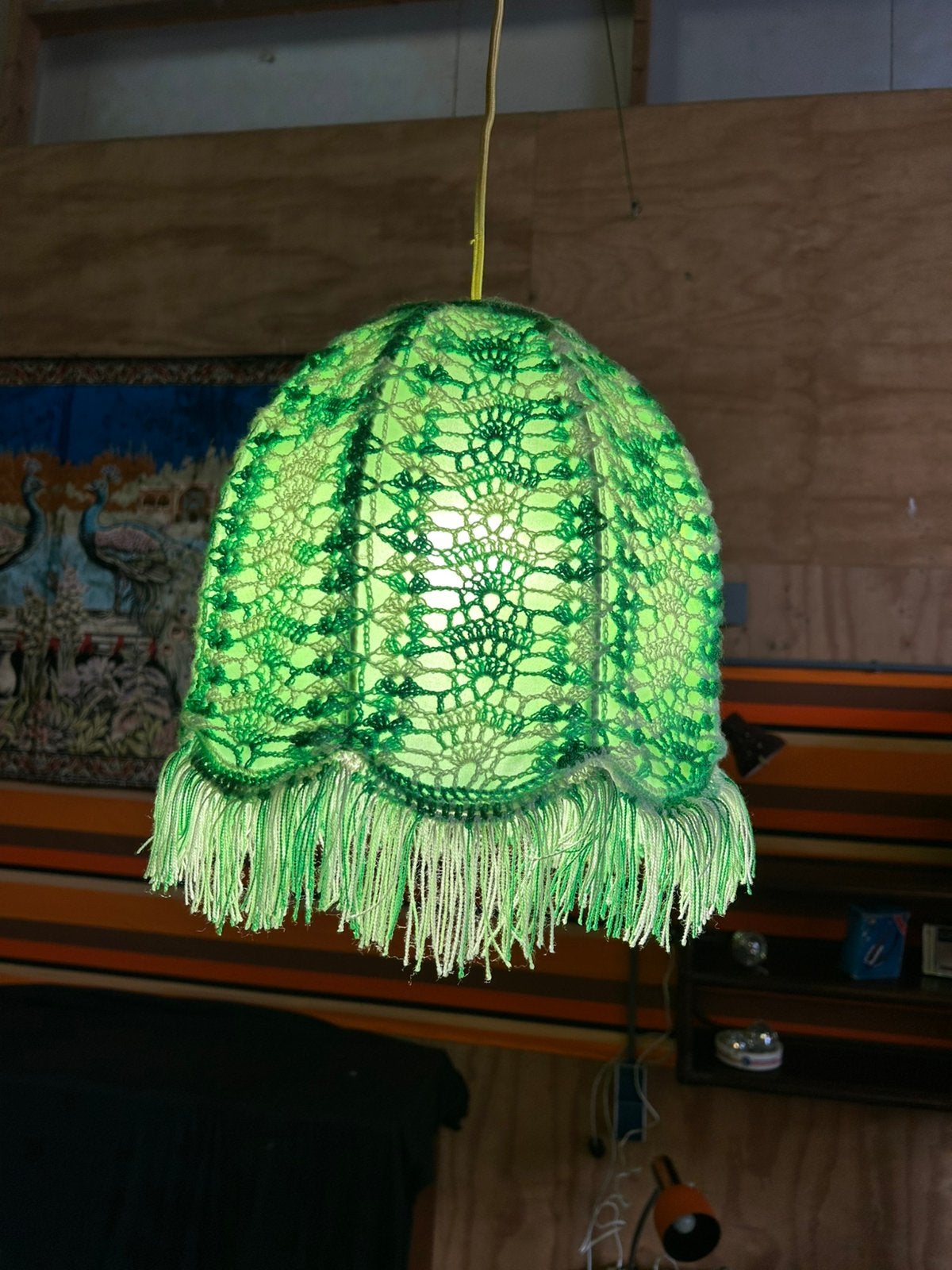 Vintage jaren 70 groene hanglamp met franjes, Huis en Inrichting, Lampen | Hanglampen, Vintage, ?, Zo goed als nieuw, ?