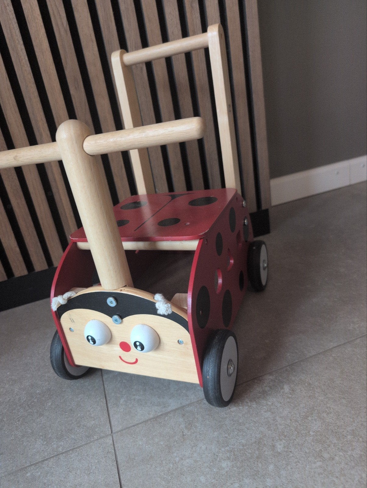 Leuk loopkarretje voor baby - Lieveheersbeestje, Ophalen of Verzenden
