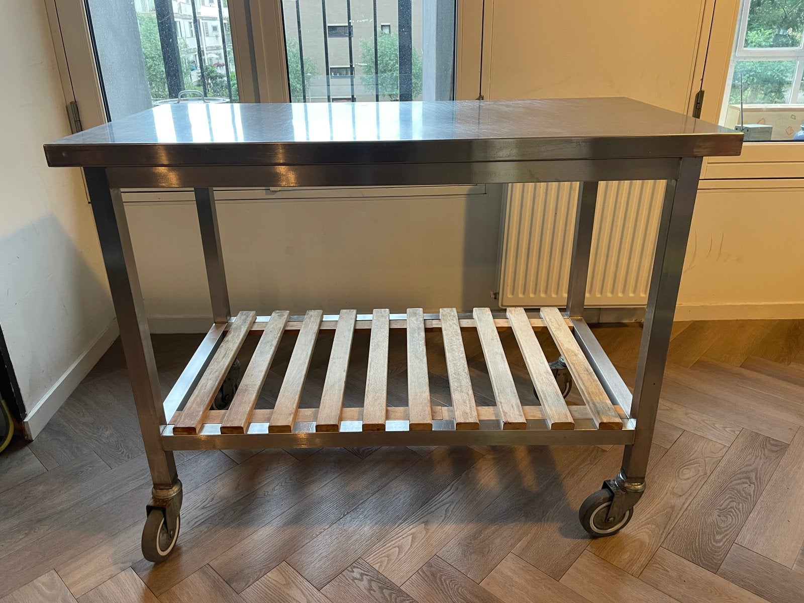 rvs werktafel op wielen 60 x 120, Ophalen, 200 cm of meer, Zo goed als nieuw, Rechthoekig