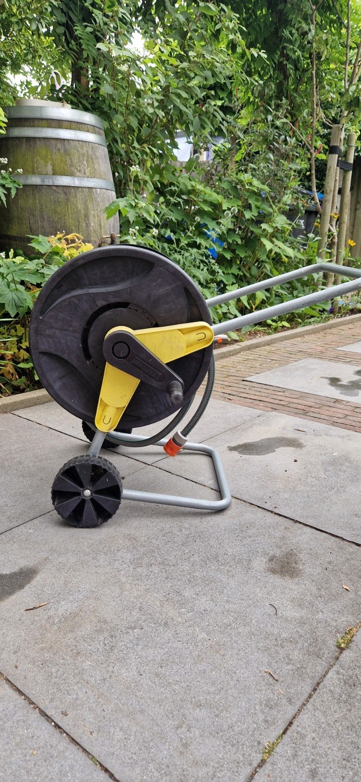 Tuinslang op haspel, Ophalen, Gebruikt, Tuinslanghaspel