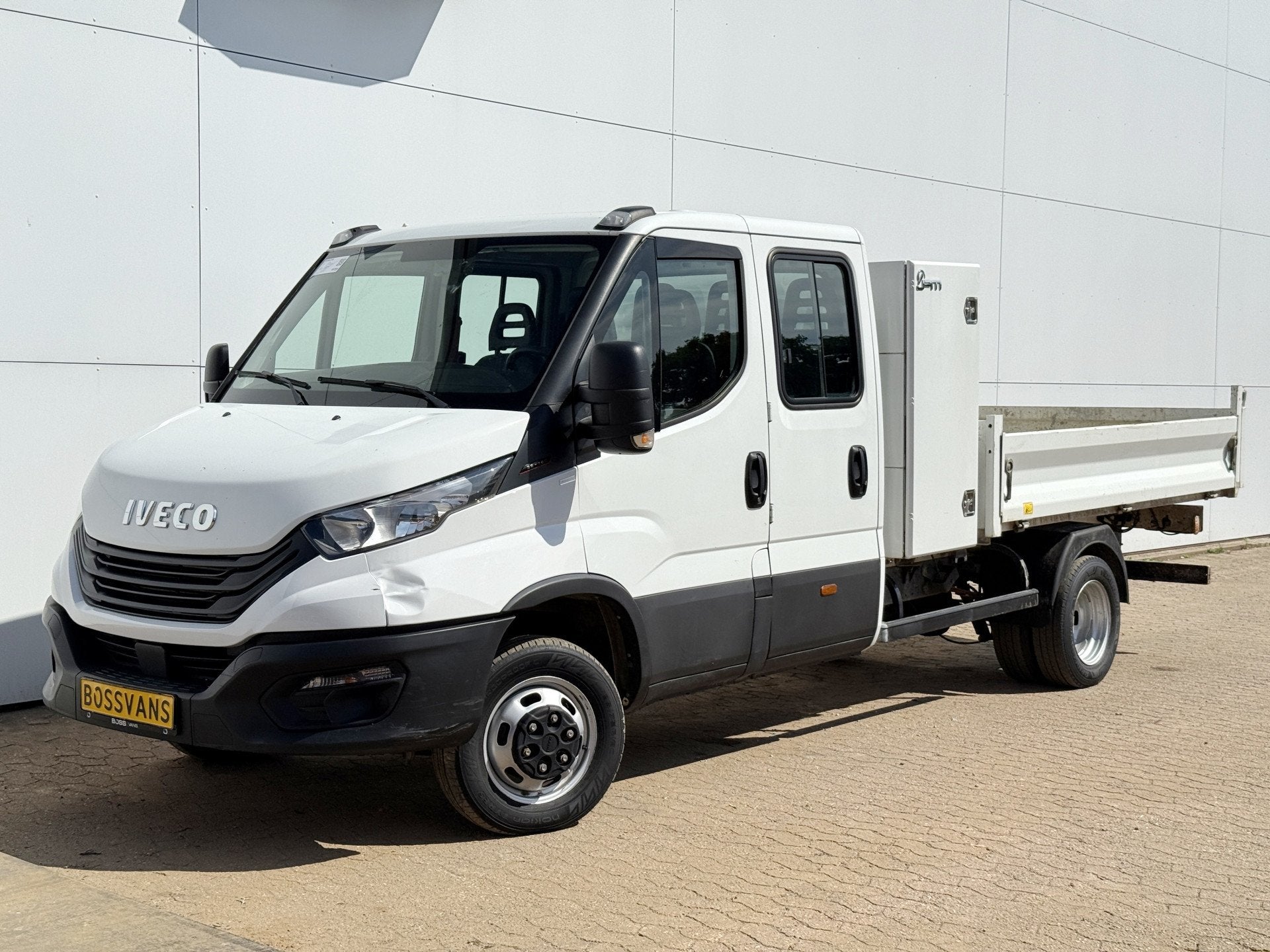 Iveco Daily 35C16 3.0 Dubbele Cabine Kipper Dubbellucht 3,5t, Gebruikt, Zwart, 4 cilinders, Iveco