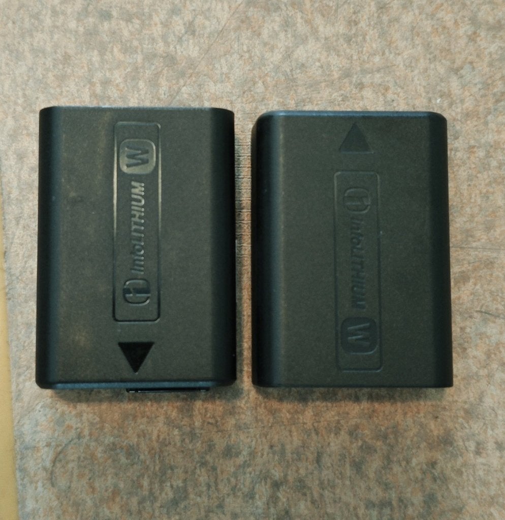 2x originele Sony NP-FW50, Sony, Zo goed als nieuw, Accu, Ophalen