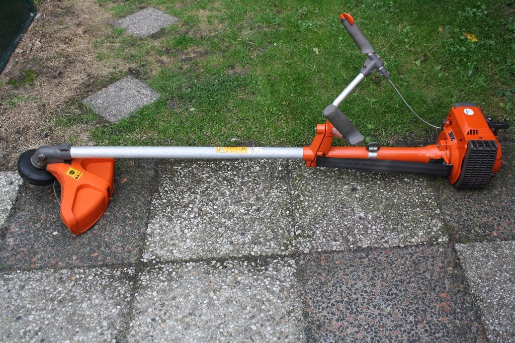 husqvarna bosmaaier 265RX voor 325 euro, Ophalen, Benzine, Zo goed als nieuw, 10 tot 30 cm