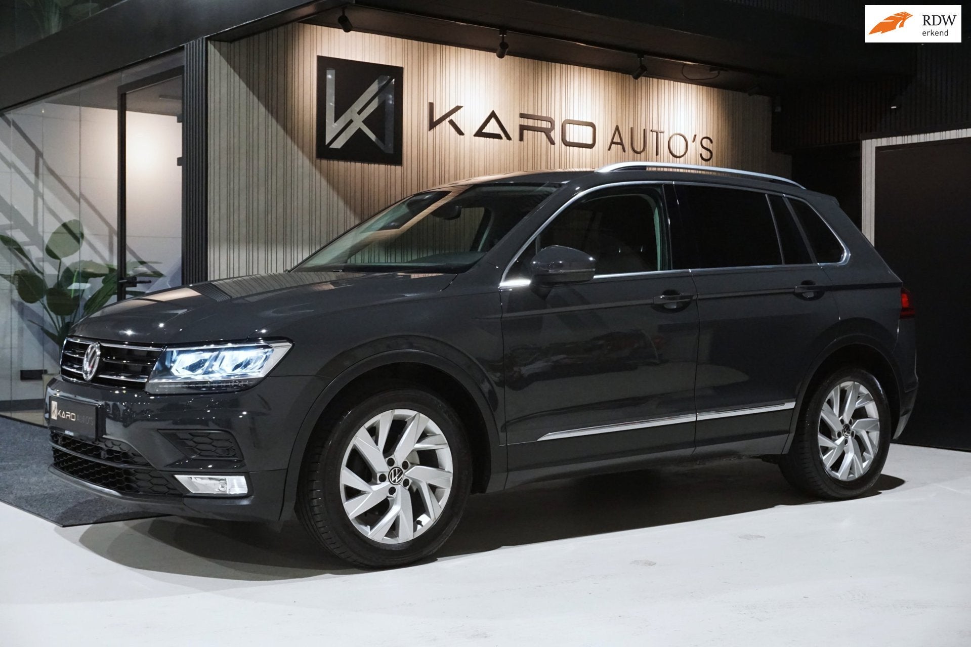 Volkswagen Tiguan 1.4 TSI ACT Led Carplay Camer Clima Stoelv, Auto's, Stof, 4 cilinders, 150 pk, Handgeschakeld