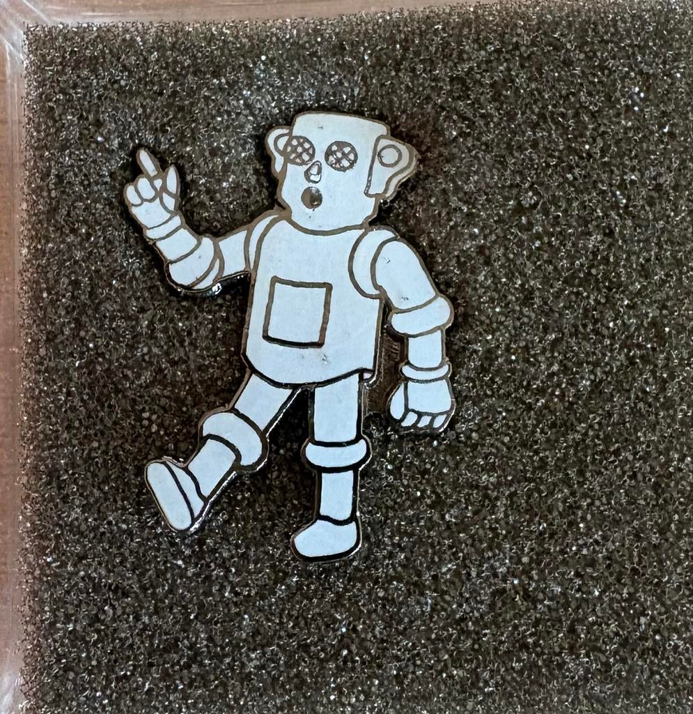 Kuifje set van 3 unieke pins: Robot, Tank & Voetballer, Verzamelen, Speldjes, Pins en Buttons, Ophalen of Verzenden, Zo goed als nieuw