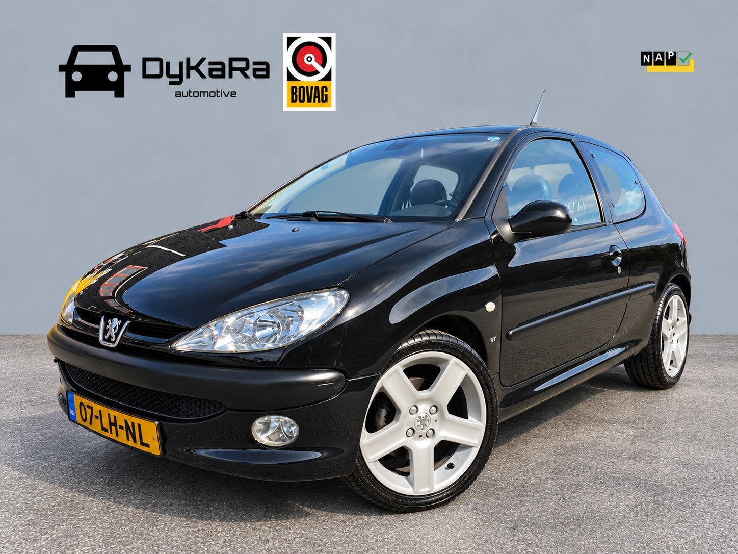 Peugeot 206 2.0-16V GTI Origineel NL NAP, Auto's, 1025 kg, 136 pk, 4 cilinders, Leder en Stof