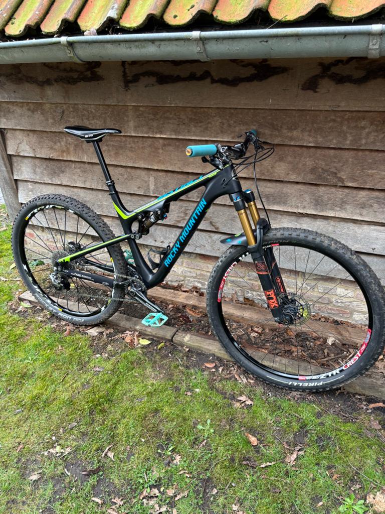 Rocky Mountain Instinct BC maat L, Fietsen en Brommers, Overige merken, Gebruikt, Fully, Ophalen of Verzenden