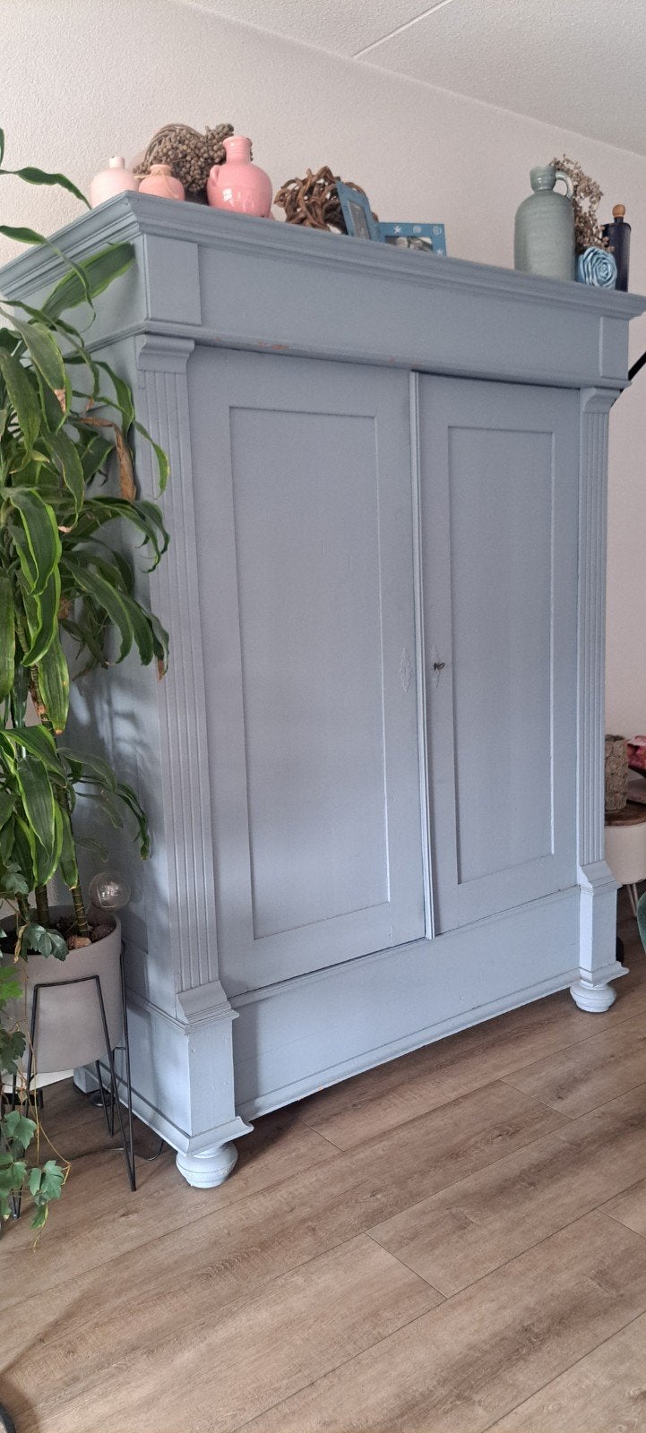 Oud grenen Oost-Duitse linnenkast - 190x140x60 cm, Ophalen