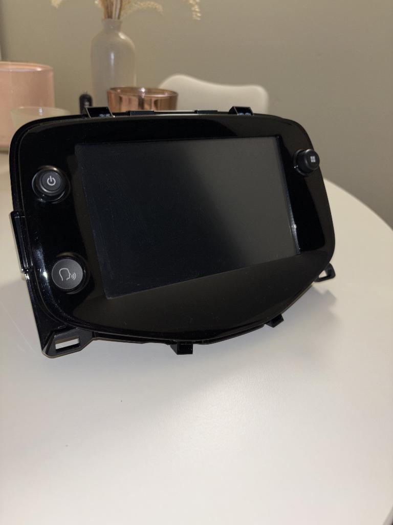 Peugeot 108 originele navigatie Pioneer AVH-9548ZC bluetooth, Auto diversen, Autoradio's, Ophalen of Verzenden, Zo goed als nieuw