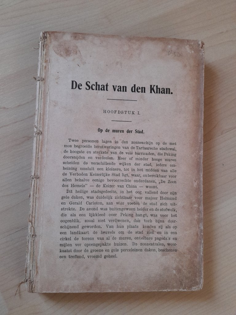DE SCHAT VAN DEN KHAN Clive Cussler, Ophalen of Verzenden, Gelezen