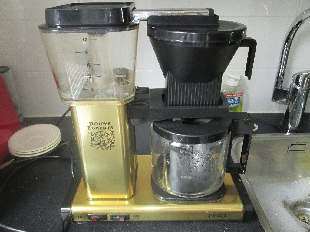 Douwe Egberts Moccamaster technivorm goudkleurig, 10 kopjes of meer, Koffiemachine, Gemalen koffie, Ophalen of Verzenden